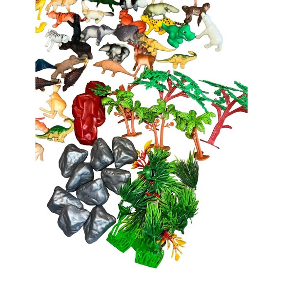 Jurassic Dinosaur Zoo Animal Figures Play Set with Mat 50+ PCS Realistic - Picture 6 of 14